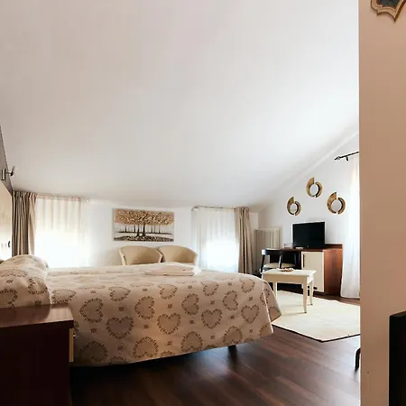Roma Hotel
