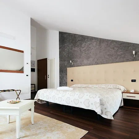 Roma Hotel