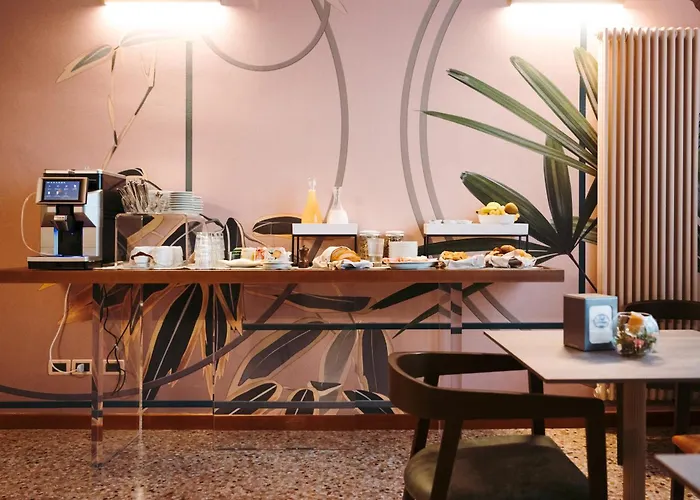 Roma Hotel